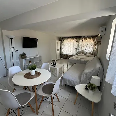 Cozy Mycenae Escape Near Ruins Argosz