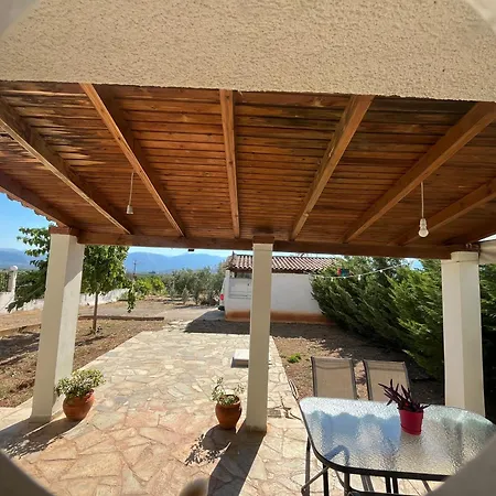 Cozy Mycenae Escape Near Ruins Apartman