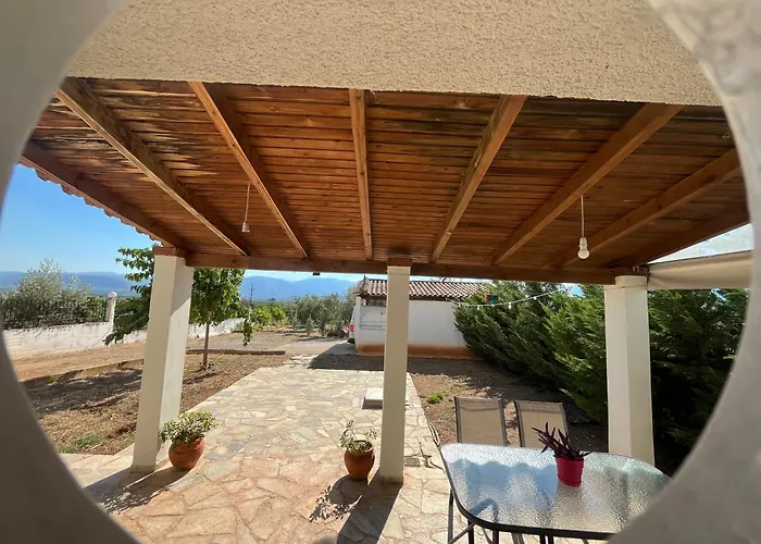 Cozy Mycenae Escape Near Ruins Daire